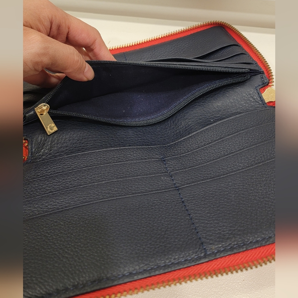 C wonder leather zipper wallet - Picture 3 of 10